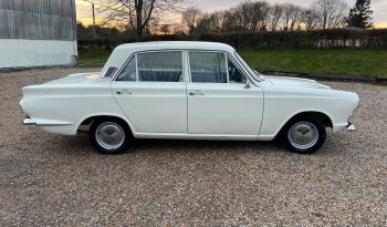 
									Ford Cortina MK1 1500 Deluxe full								