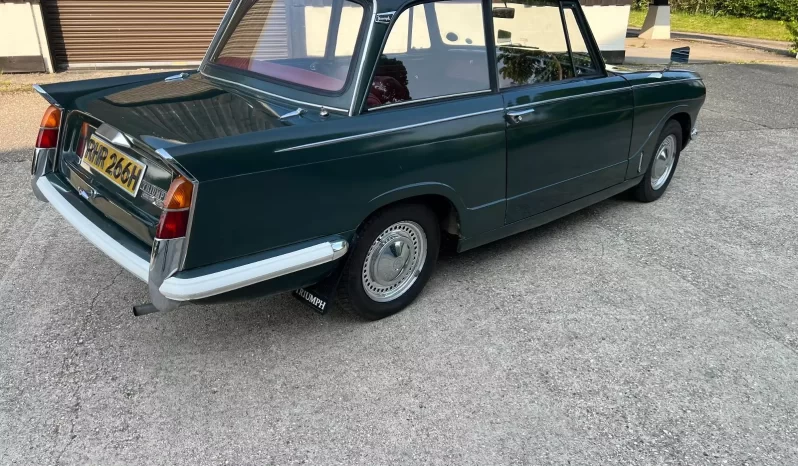 
								Triumph Herald 13/60 Saloon full									