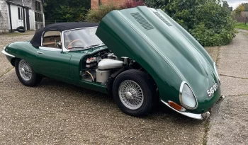 
									Jaguar E Type Series 1 Roadster 1964 full								